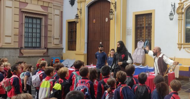 PRIMARIA I Los alumnos de 1º y 2º aceptaron la visita al Museo de Bellas Artes. Allí han aprendido mucho sobre Murillo y Velázquez y, además, hicieron un taller de pintura. Les ha encantado y se lo han pasado de maravilla! 👨‍🎨🎨🖼️🖌️

#unsueñoparati #Primaria #muchomásqueunaescuela #aprendemosjugando